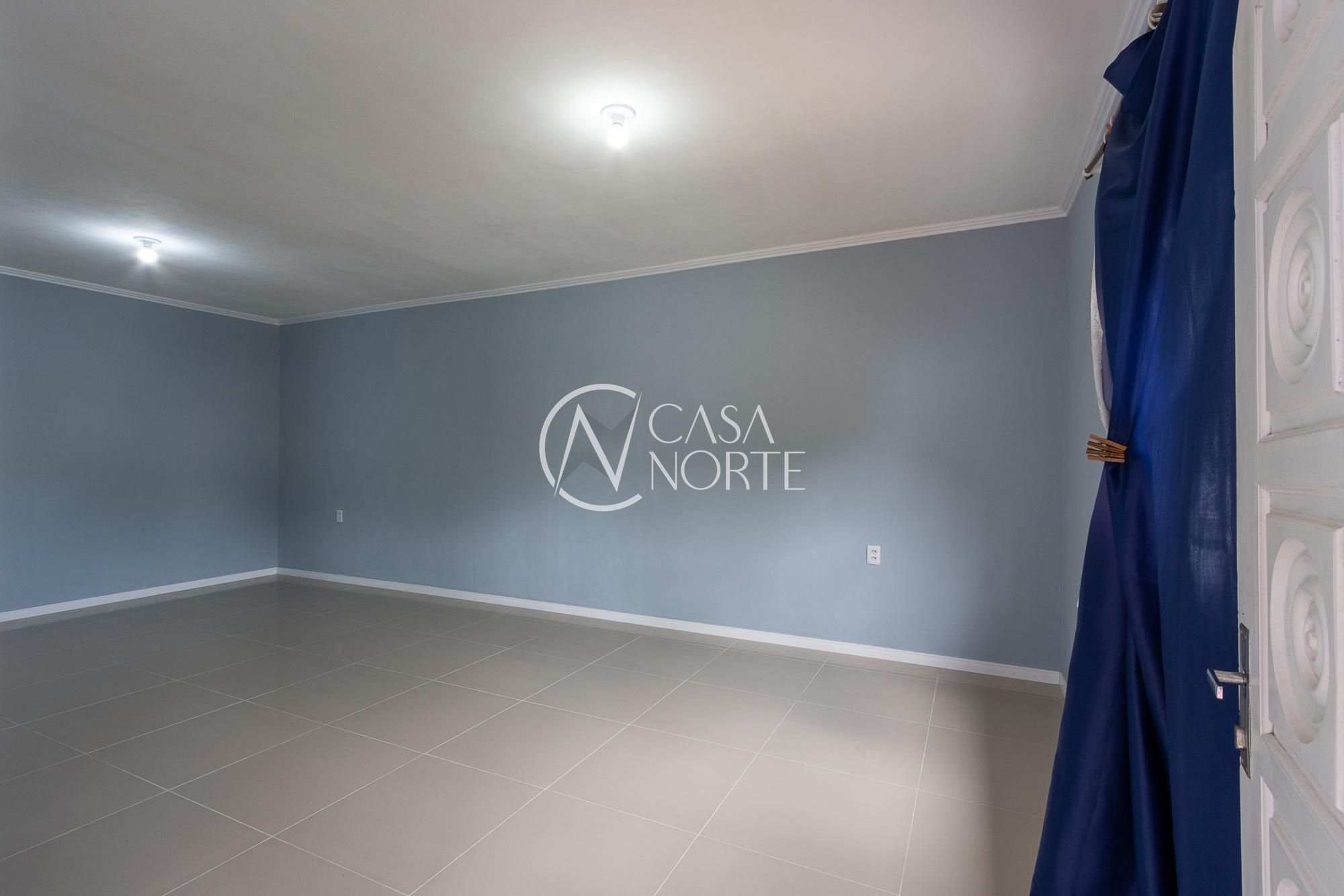 Casa à venda com 4 quartos, 250m², 1 suíte, 2 vagas, Rua Monte Castelo no bairro Cavalhada em Porto Alegre