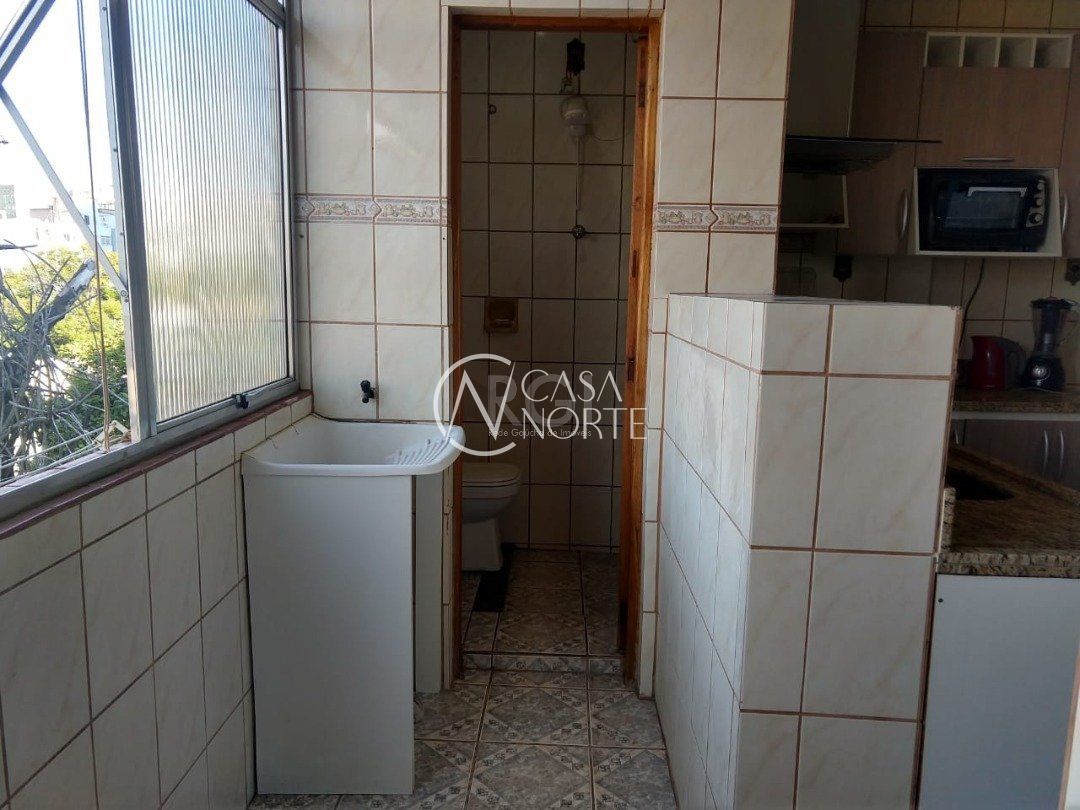 Apartamento à venda com 3 quartos, 92m², Avenida Farrapos no bairro Floresta em Porto Alegre