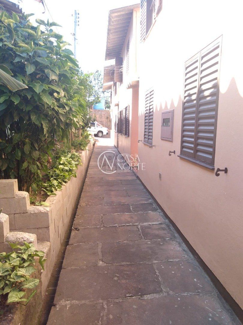 Casa de Condomínio à venda com 2 quartos, 60m², 1 vaga, Avenida Juca Batista no bairro Cavalhada em Porto Alegre