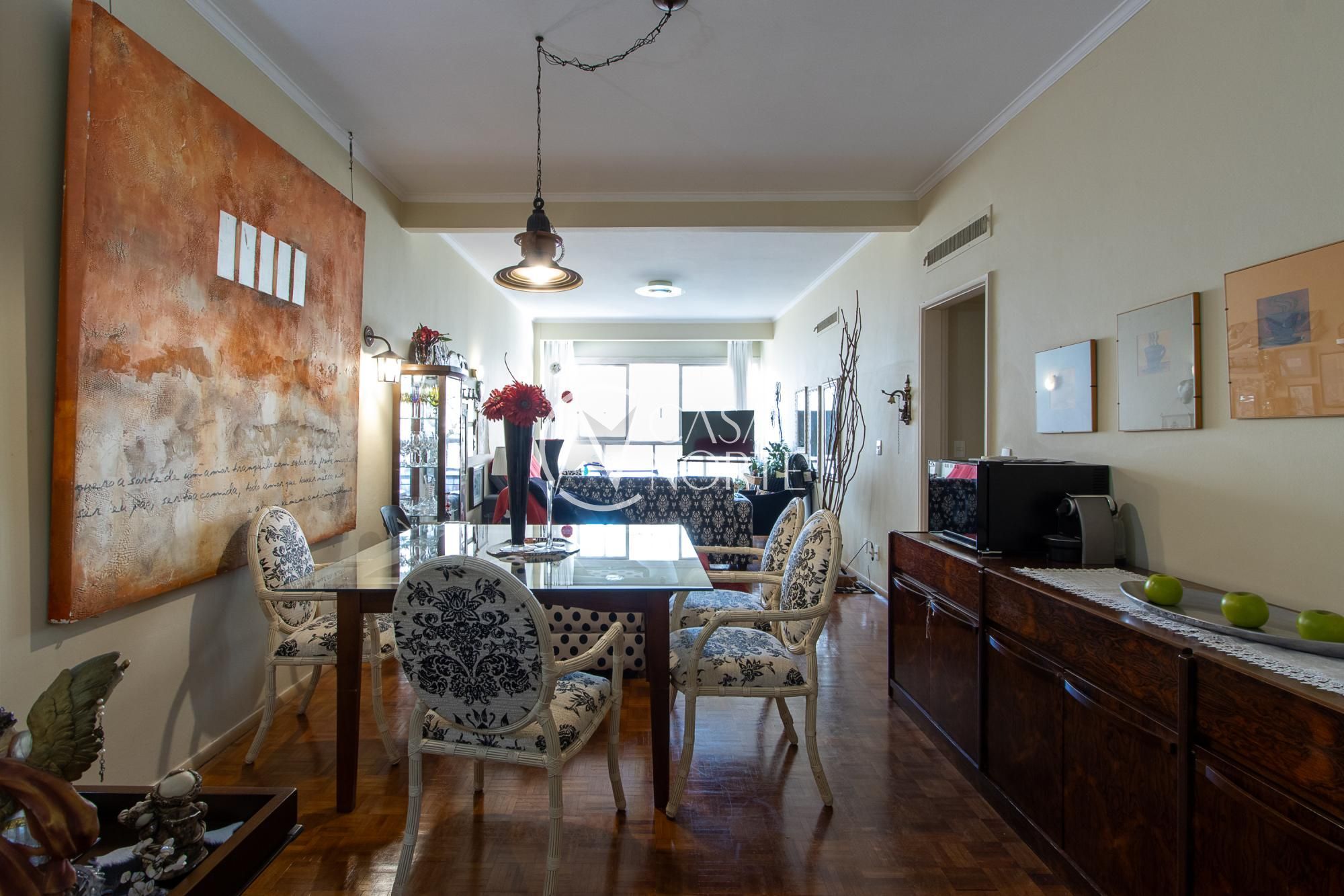 Apartamento à venda com 3 quartos, 164m², 1 suíte, 1 vaga, Rua Duque de Caxias no bairro Centro Histórico em Porto Alegre