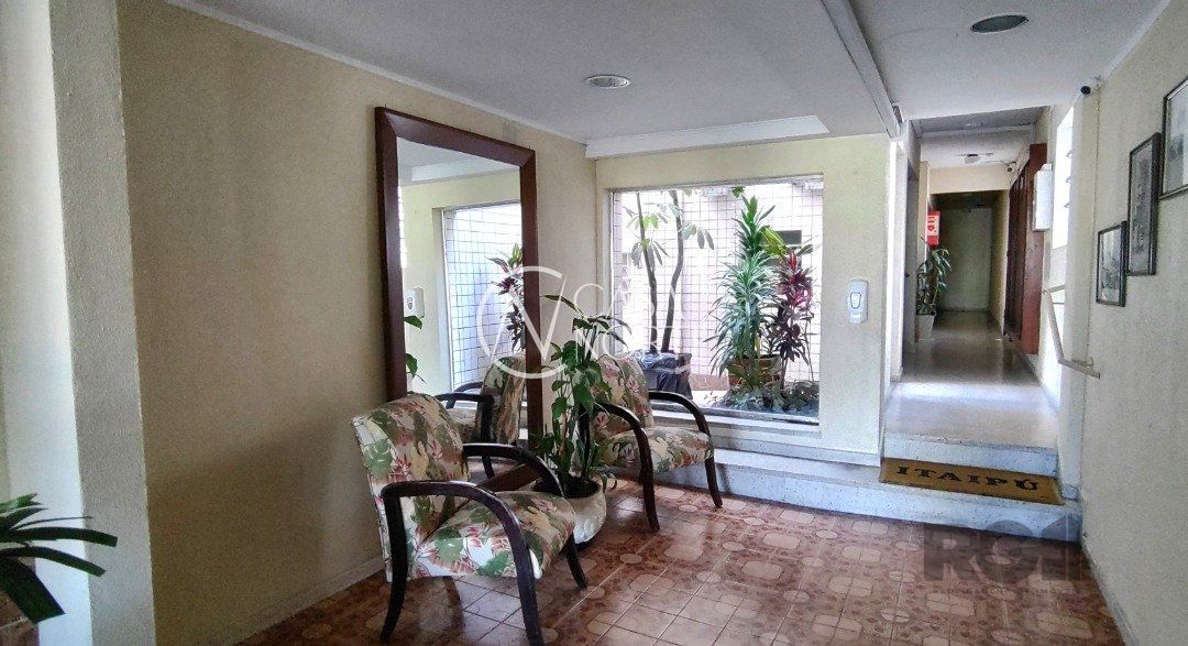 Apartamento à venda com 3 quartos, 97m², 1 vaga, Avenida Clemenciano Barnasque no bairro Teresópolis em Porto Alegre