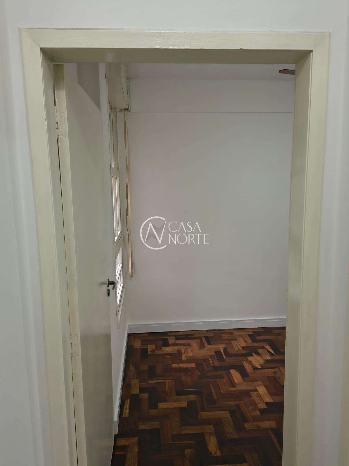 Apartamento à venda com 2 quartos, 48m², 1 vaga, Rua Zeferino Dias no bairro Sarandi em Porto Alegre