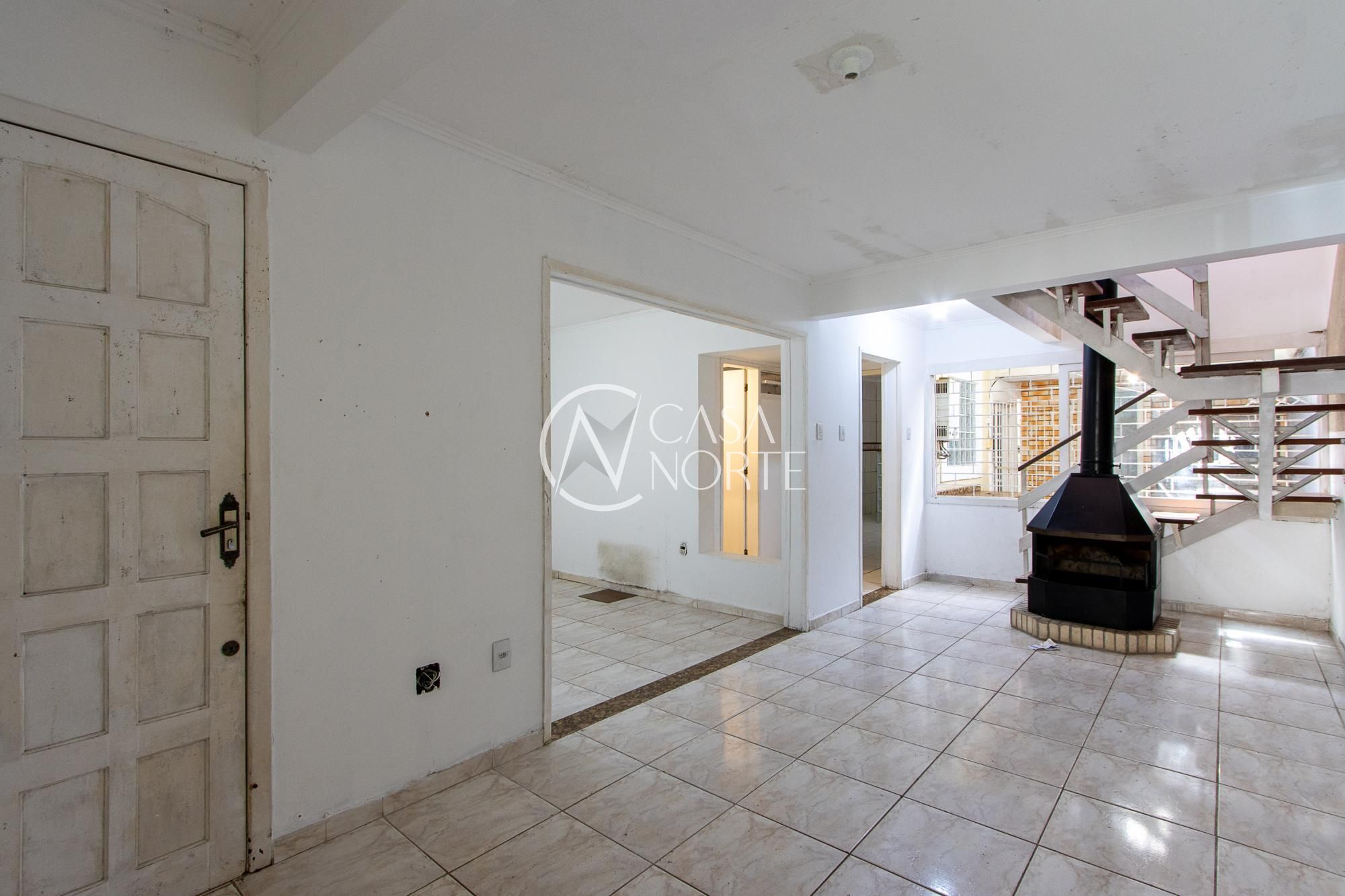 Casa de Condomínio à venda com 3 quartos, 122m², 2 vagas, Avenida Juca Batista no bairro Cavalhada em Porto Alegre