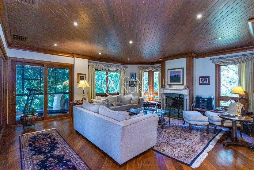 Apartamento à venda com 3 quartos, 270m², 3 suítes, 3 vagas, Rua Silva Jardim no bairro Auxiliadora em Porto Alegre