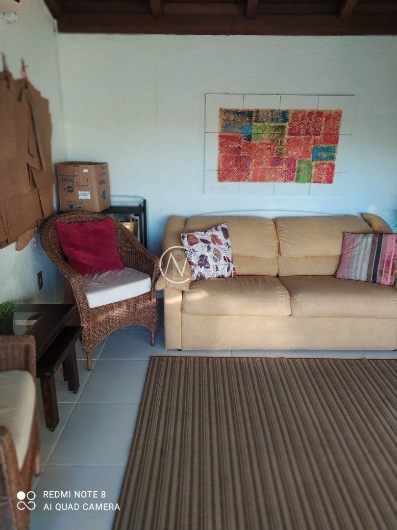 Casa de Condomínio à venda com 3 quartos, 143m², 1 suíte, 2 vagas, Avenida Flamengo no bairro Ipanema em Porto Alegre