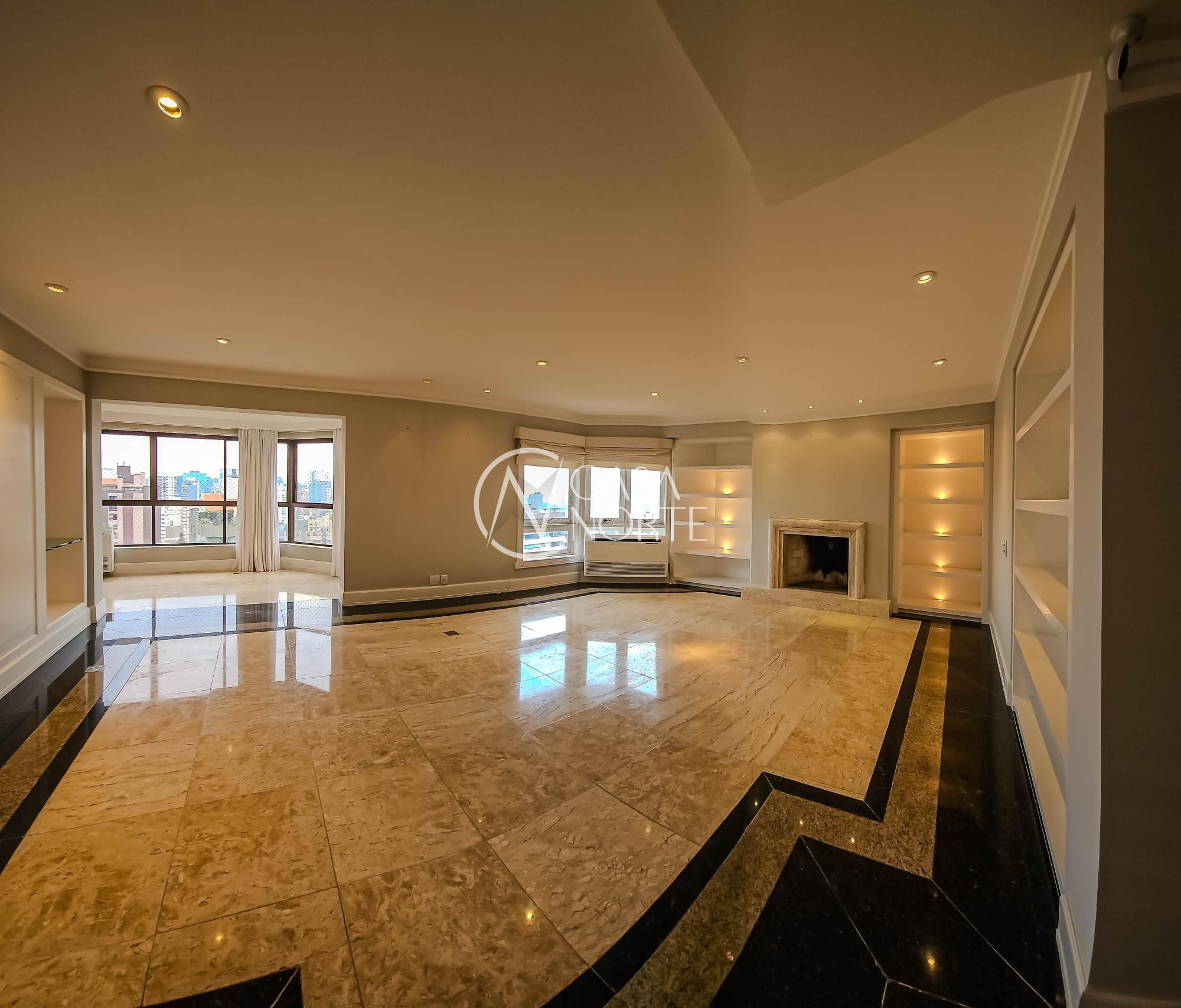 Cobertura à venda com 4 quartos, 597m², 3 suítes, 5 vagas, Rua Artur Rocha no bairro Auxiliadora em Porto Alegre