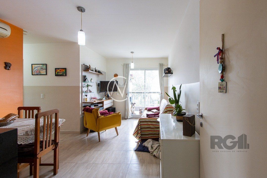 Apartamento à venda com 3 quartos, 69m², 1 suíte, 1 vaga, Avenida Arnaldo Bohrer no bairro Teresópolis em Porto Alegre