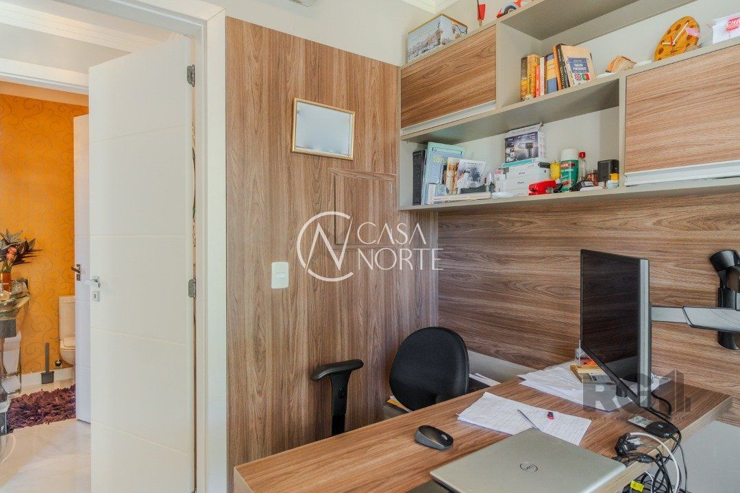 Casa de Condomínio à venda com 2 quartos, 201m², 2 suítes, 1 vaga, Rua Monsenhor Augusto Dalvit no bairro Aberta dos Morros em Porto Alegre