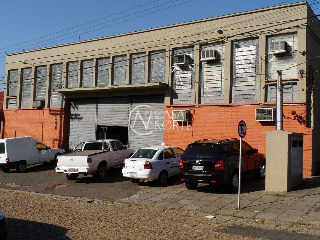Pavilhão à venda , 5686m², Rua Engenheiro Ubatuba de Faria no bairro Sarandi em Porto Alegre