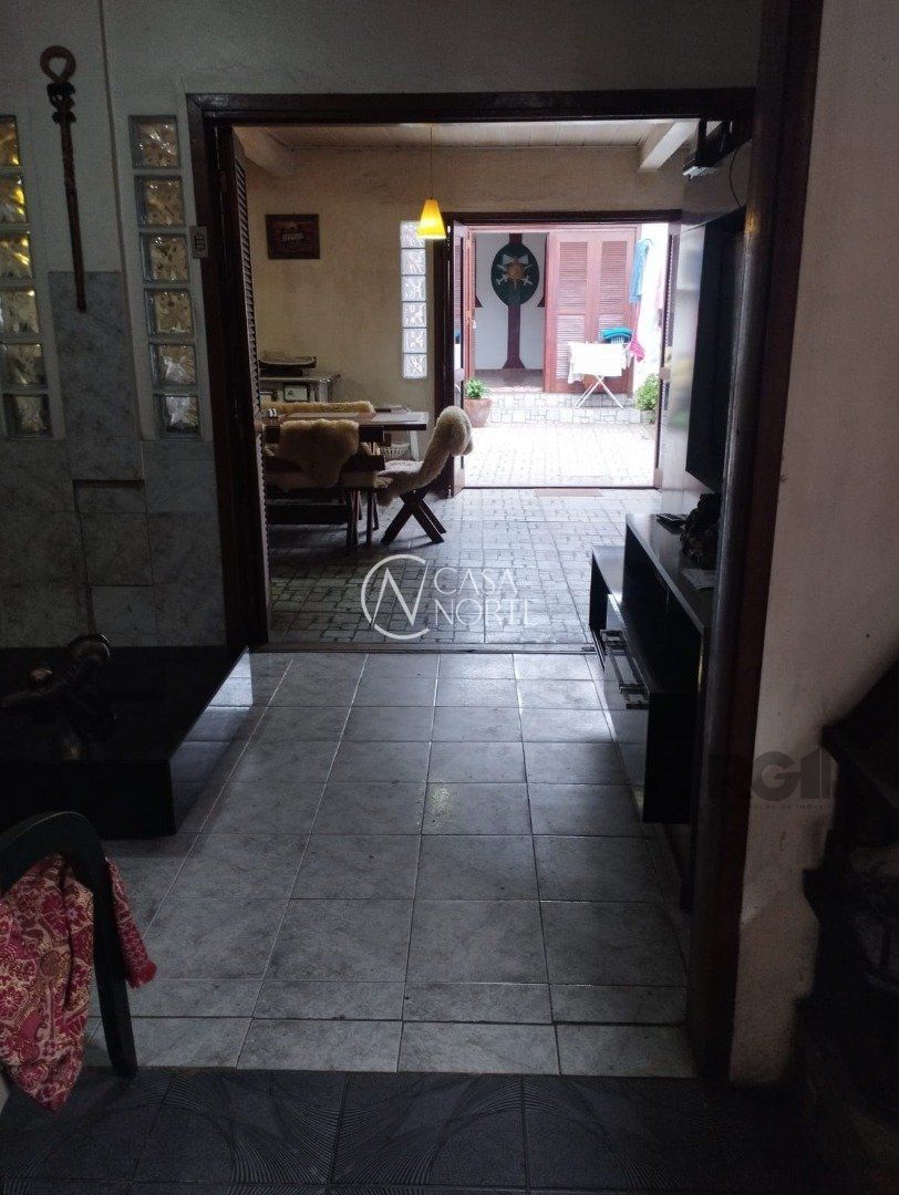 Casa à venda com 2 quartos, 200m², Rua Coronel Timoteo no bairro Camaquã em Porto Alegre
