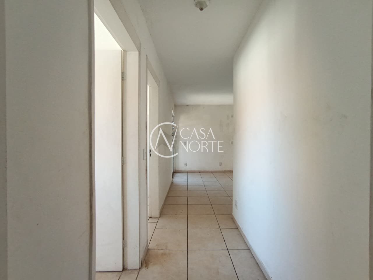 Apartamento à venda com 2 quartos, 45m², 1 vaga, Rua Laranjeiras no bairro Restinga em Porto Alegre
