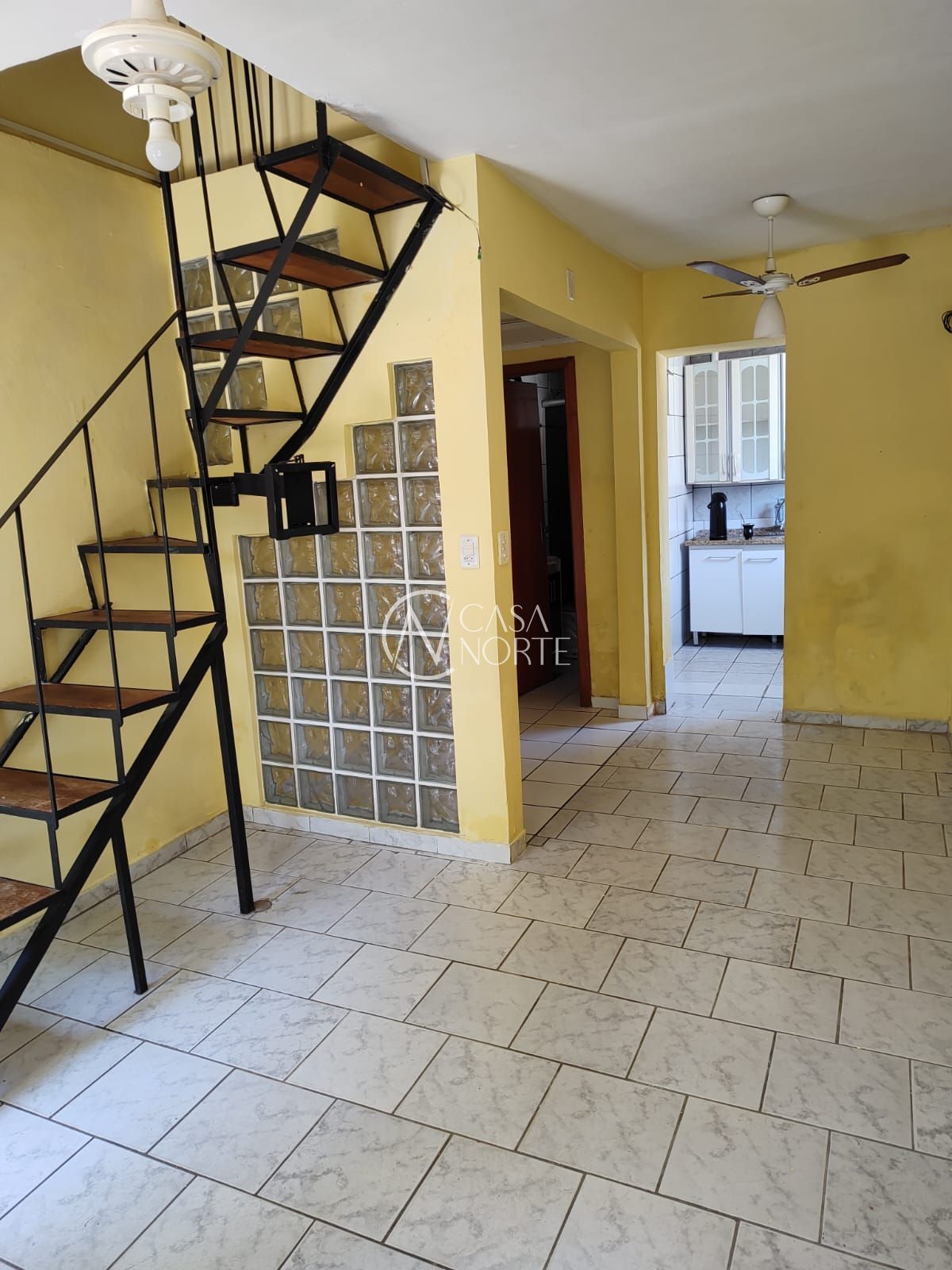 Casa de Condomínio à venda com 2 quartos, 42m², 1 vaga, Avenida Vicente Monteggia no bairro Cavalhada em Porto Alegre