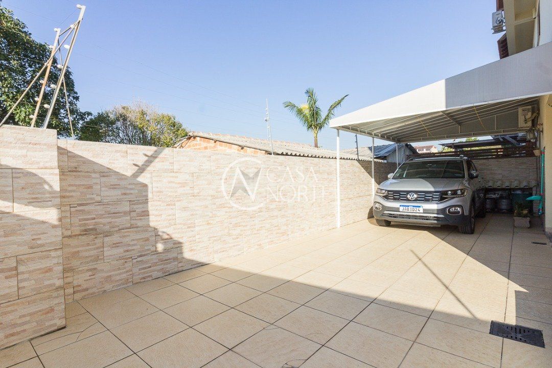 Casa de Condomínio à venda com 3 quartos, 191m², 1 suíte, 2 vagas, Rua Landel de Moura no bairro Tristeza em Porto Alegre