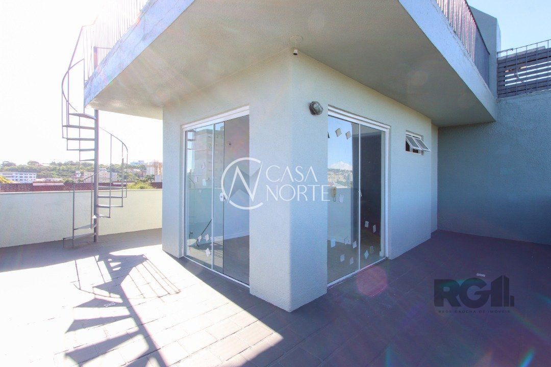 Cobertura à venda com 2 quartos, 110m², Rua Chico Pedro no bairro Camaquã em Porto Alegre