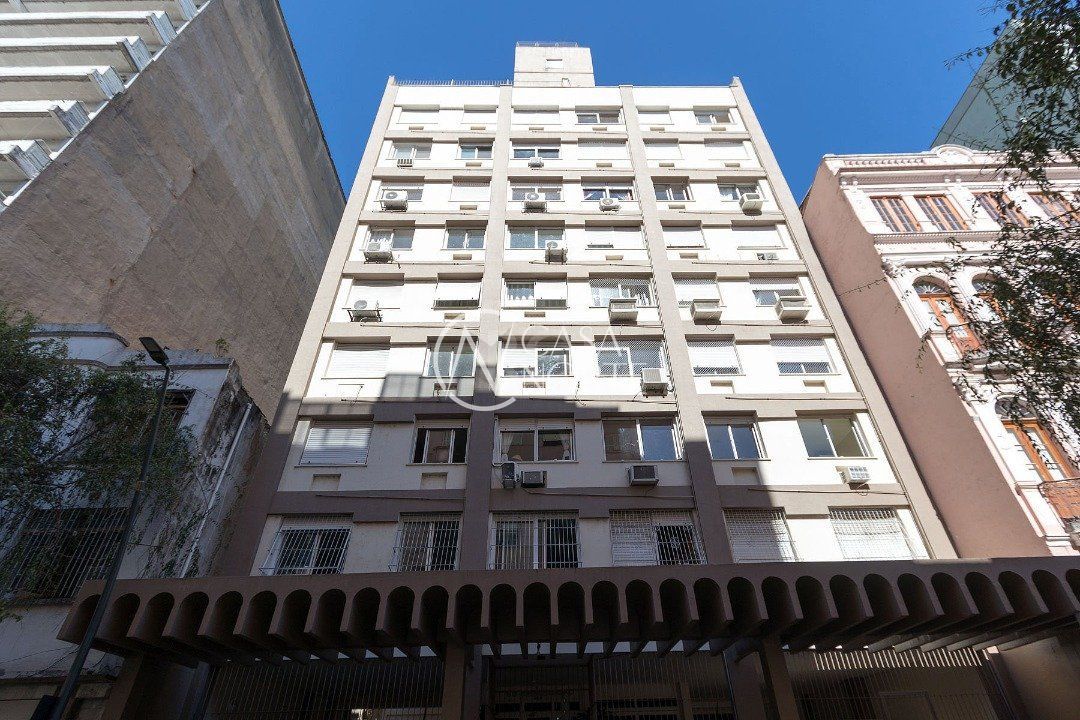 Apartamento à venda com 2 quartos, 74m², 1 suíte, Rua Riachuelo no bairro Centro Histórico em Porto Alegre
