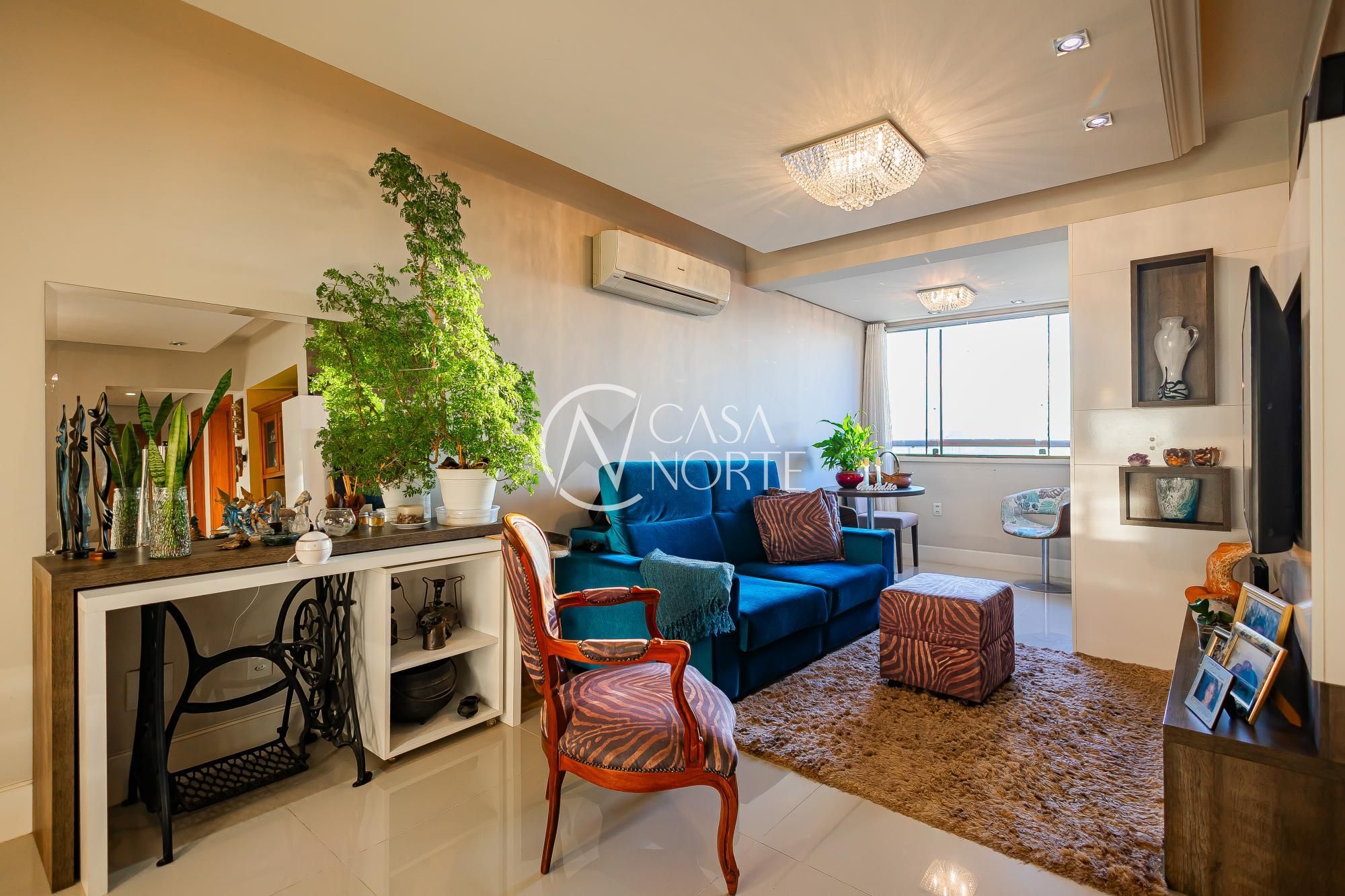 Apartamento à venda com 3 quartos, 97m², 1 suíte, 2 vagas, Avenida General Barreto Viana no bairro Chácara das Pedras em Porto Alegre