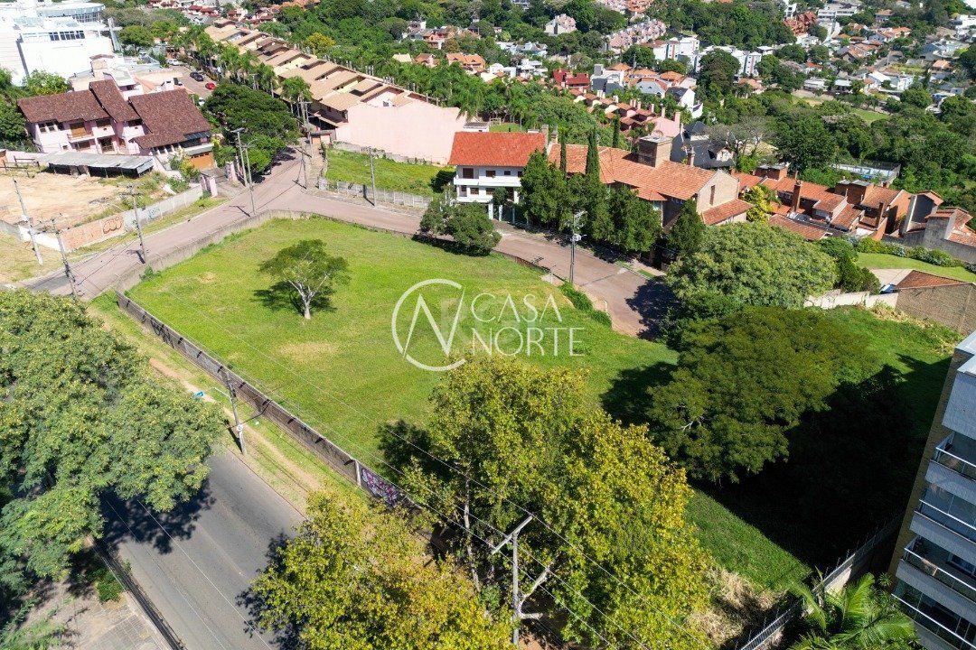 Terreno à venda  com 3386m², Rua Correa Lima no bairro Santa Tereza em Porto Alegre