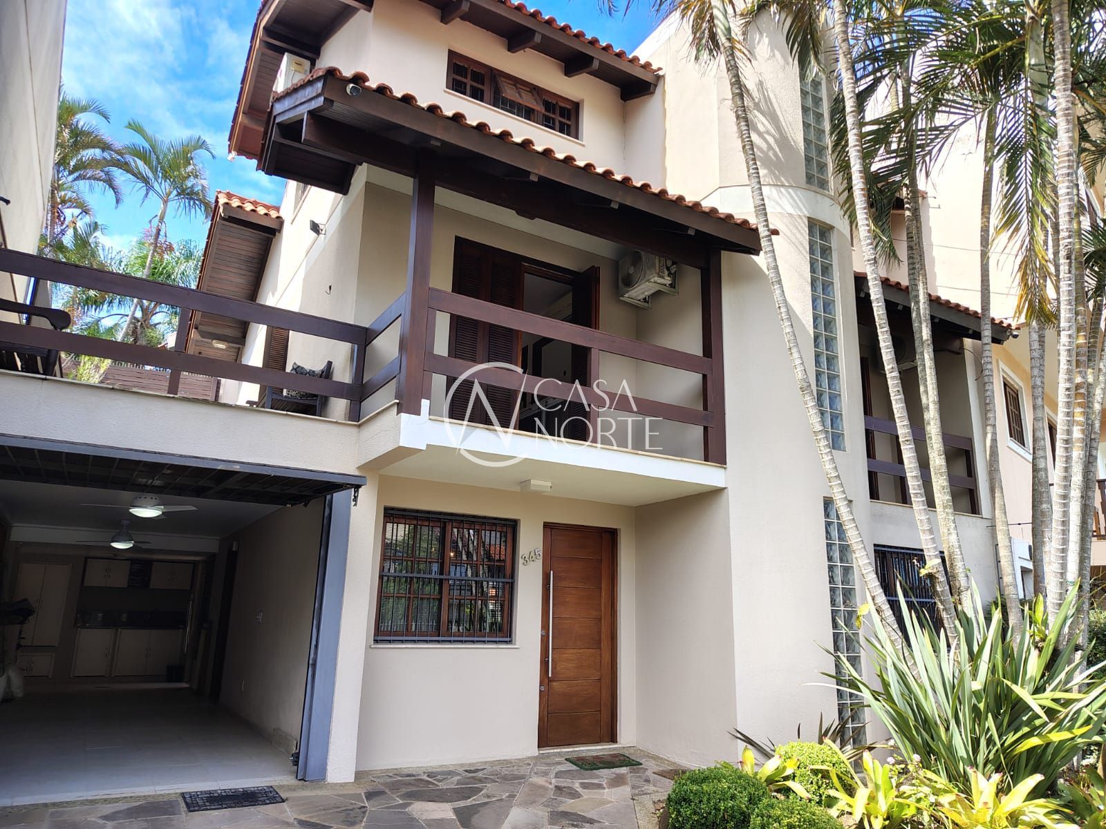 Casa à venda com 3 quartos, 203m², 1 suíte, 2 vagas, Rua Doutor Pitrez no bairro Ipanema em Porto Alegre