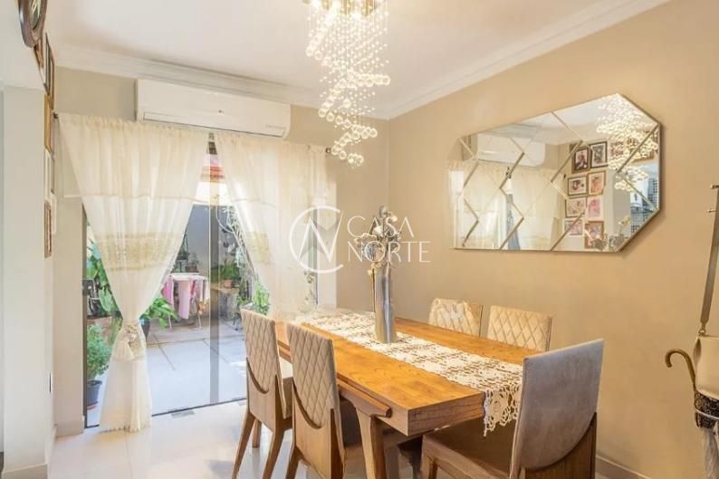 Casa de Condomínio à venda com 3 quartos, 175m², 1 suíte, 2 vagas, Rua Doutor Armando Barbedo no bairro Tristeza em Porto Alegre