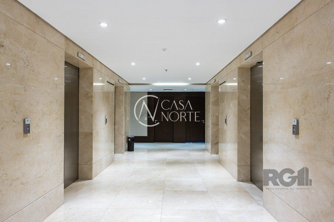 Sala Comercial à venda , 42m², 1 vaga, Avenida Diario de Noticias no bairro Cristal em Porto Alegre