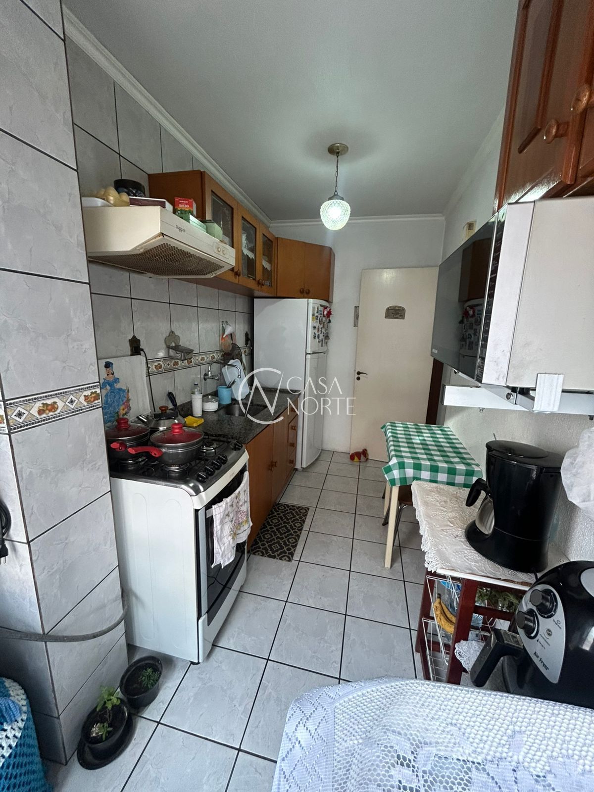 Apartamento à venda com 2 quartos, 46m², 1 vaga, Rua Padre Ângelo Corso no bairro Cavalhada em Porto Alegre