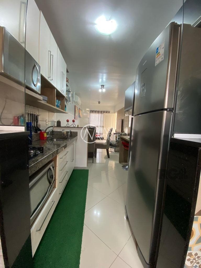 Casa de Condomínio à venda com 2 quartos, 52m², 2 vagas, Rua Embira no bairro Hípica em Porto Alegre