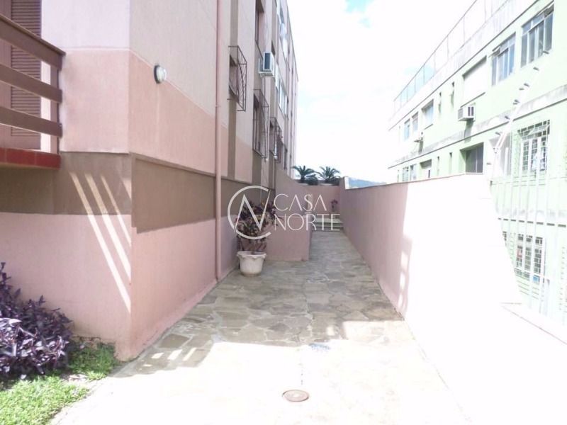 Apartamento à venda com 1 quarto, 42m², 1 vaga, Rua Marechal Hermes no bairro Camaquã em Porto Alegre