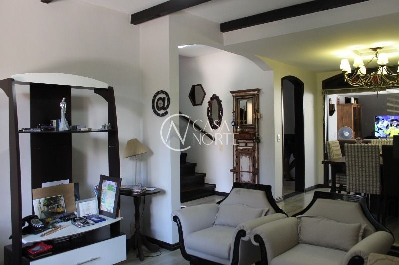 Casa de Condomínio à venda com 3 quartos, 156m², 1 suíte, 2 vagas, Avenida Cai no bairro Cristal em Porto Alegre