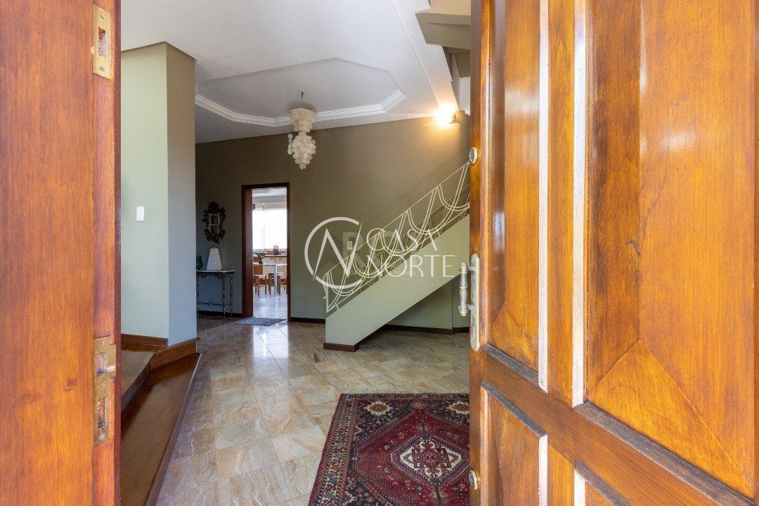 Casa de Condomínio à venda com 4 quartos, 425m², 2 suítes, 3 vagas, Rua Alcebíades Antônio dos Santos no bairro Nonoai em Porto Alegre