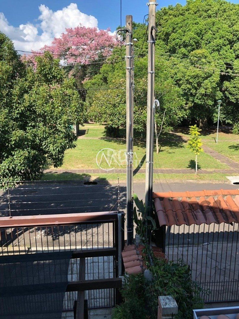 Casa à venda com 3 quartos, 300m², Rua Luís Felipe Monmany no bairro Espírito Santo em Porto Alegre