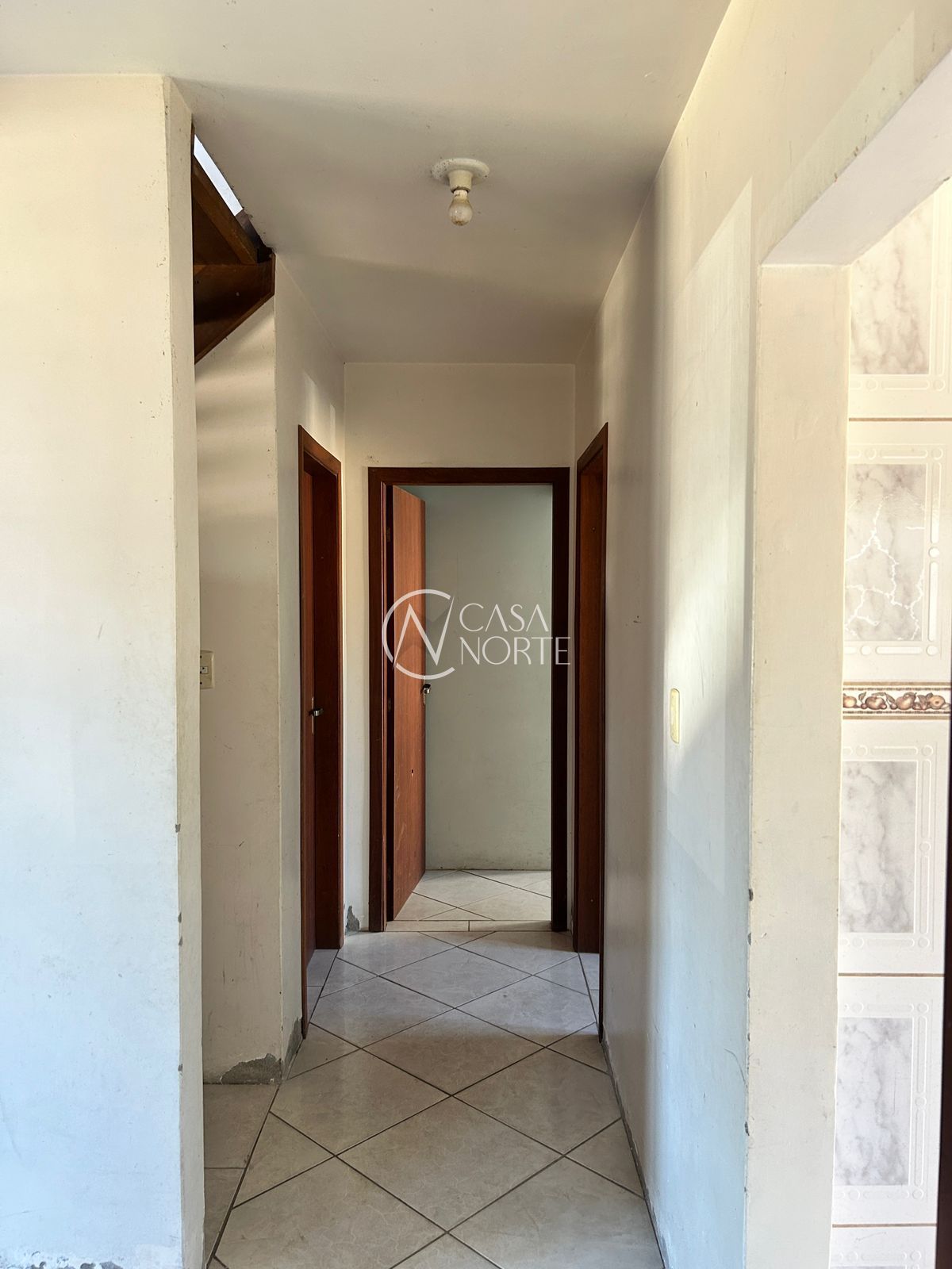 Casa à venda com 3 quartos, 110m², 2 vagas, Rua João Costi no bairro Hípica em Porto Alegre