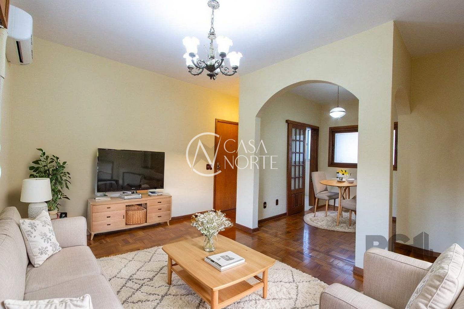 Apartamento à venda com 2 quartos, 72m², 1 vaga, Rua Coronel Massot no bairro Cristal em Porto Alegre