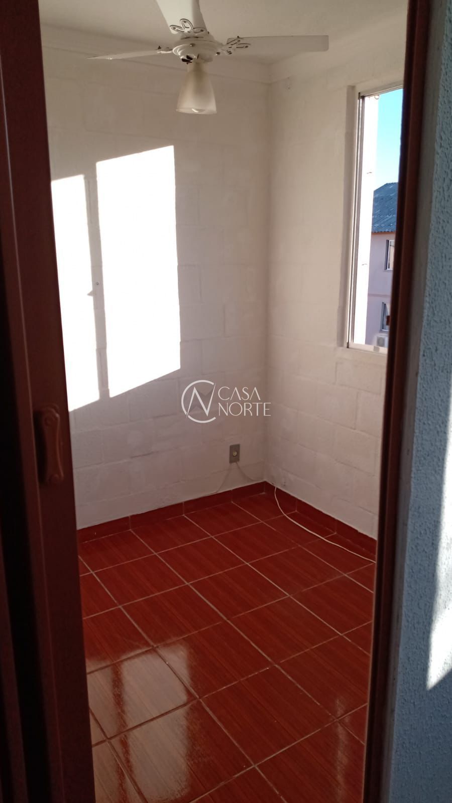 Apartamento à venda com 2 quartos, 41m², Rua Atílio Supertti no bairro Vila Nova em Porto Alegre
