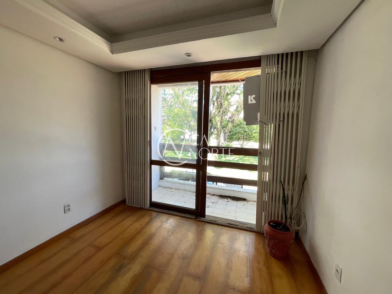 Apartamento à venda com 2 quartos, 74m², 1 suíte, 2 vagas, Rua Veronese no bairro São Sebastião em Porto Alegre