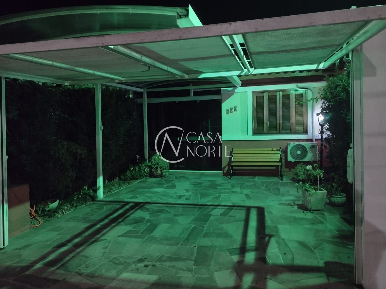 Casa à venda com 2 quartos, 51m², 2 vagas, Rua Wilson Luiz de Almeida no bairro Hípica em Porto Alegre