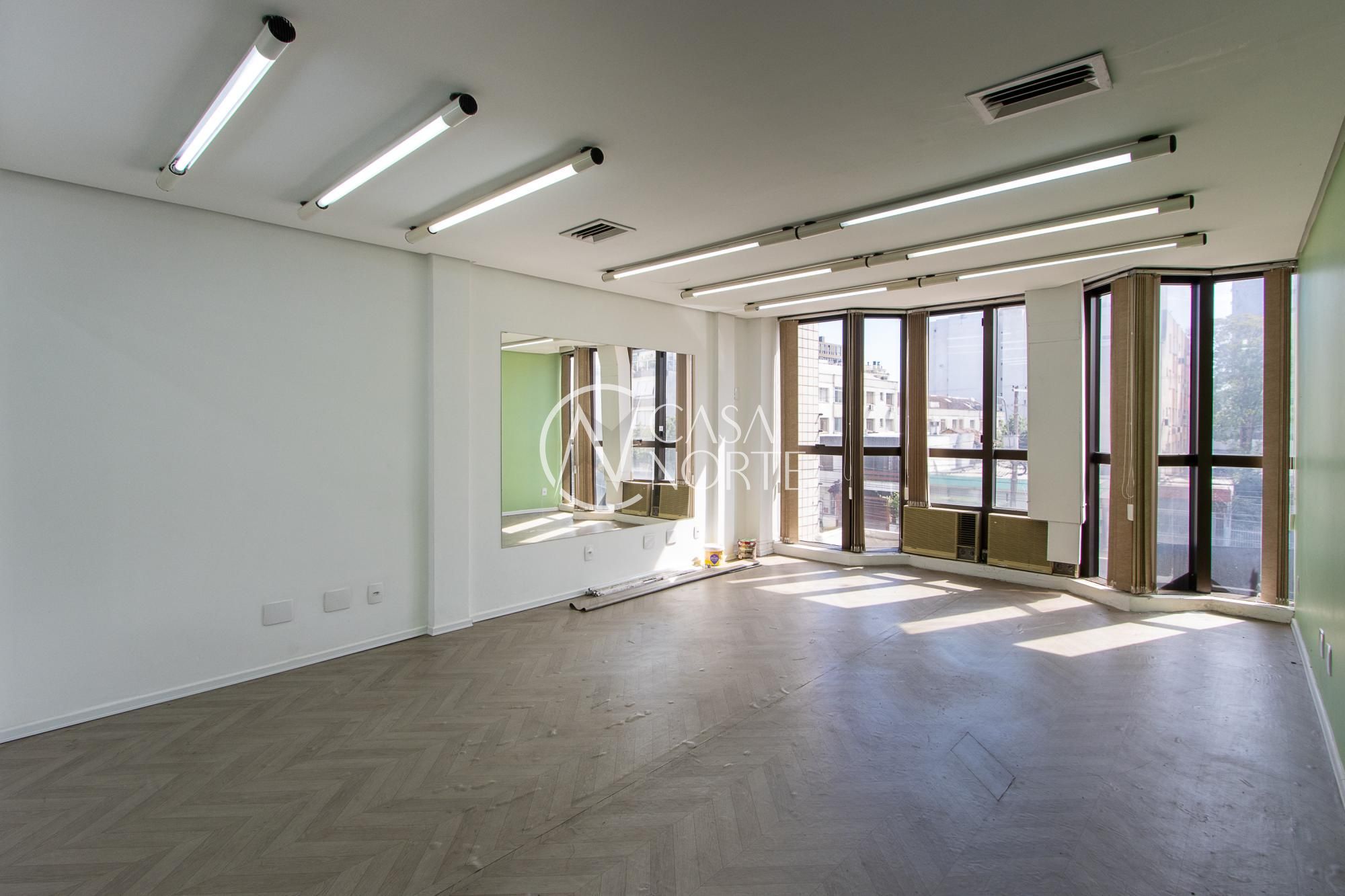 Sala Comercial à venda , 35m², Avenida Érico Veríssimo no bairro Menino Deus em Porto Alegre