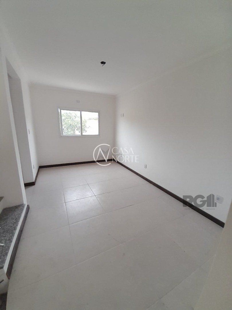 Casa de Condomínio à venda com 3 quartos, 236m², 1 suíte, Rua Coronel Timóteo no bairro Camaquã em Porto Alegre