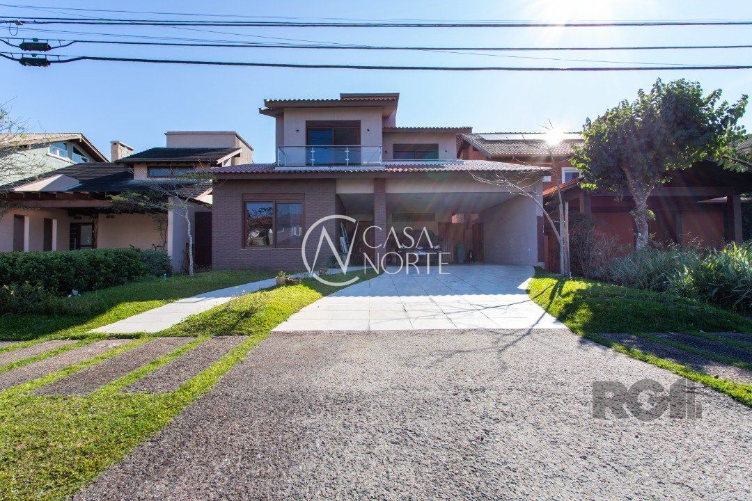 Casa de Condomínio à venda com 4 quartos, 226m², 4 suítes, 2 vagas, Avenida Juca Batista no bairro Terraville em Porto Alegre