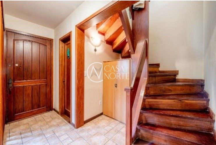 Casa de Condomínio à venda com 3 quartos, 141m², 1 suíte, 2 vagas, Rua Doutor Barcelos no bairro Tristeza em Porto Alegre