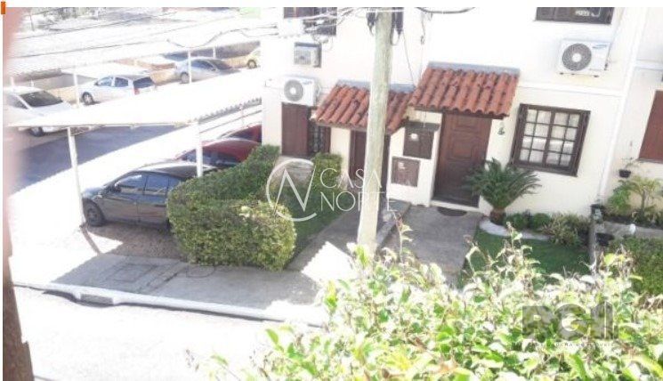 Casa à venda com 2 quartos, 561m², 1 vaga, Avenida Monte Cristo no bairro Vila Nova em Porto Alegre