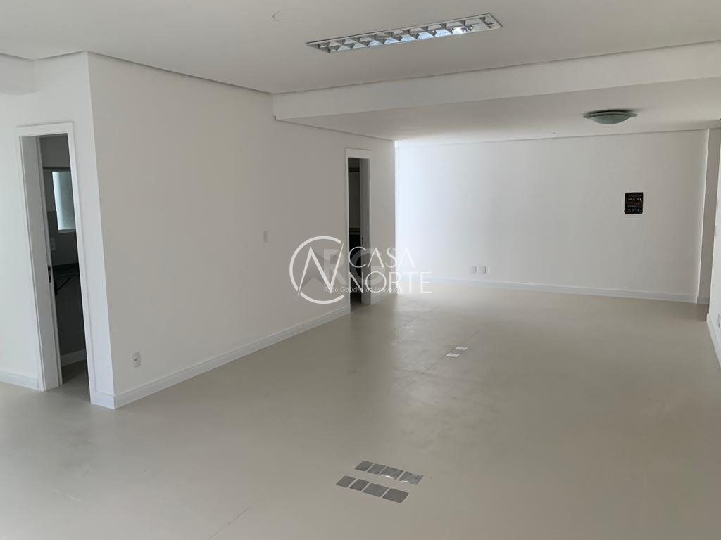 Sala Comercial à venda , 81m², 1 vaga, Avenida Getúlio Vargas no bairro Menino Deus em Porto Alegre