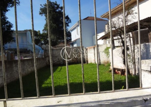 Casa à venda com 3 quartos, 160m², Avenida São Borja no bairro Nonoai em Porto Alegre