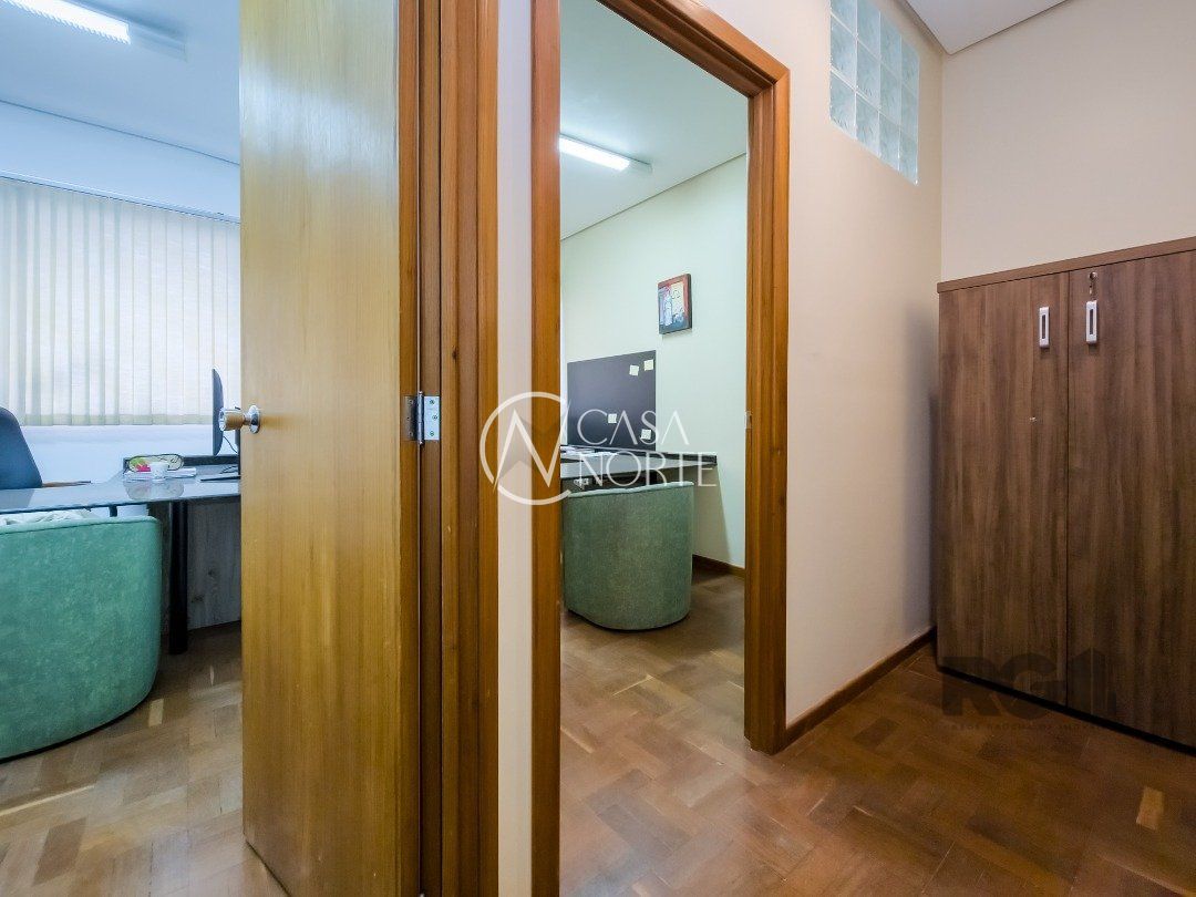 Sala Comercial à venda , 40m², Rua Demétrio Ribeiro no bairro Centro Histórico em Porto Alegre