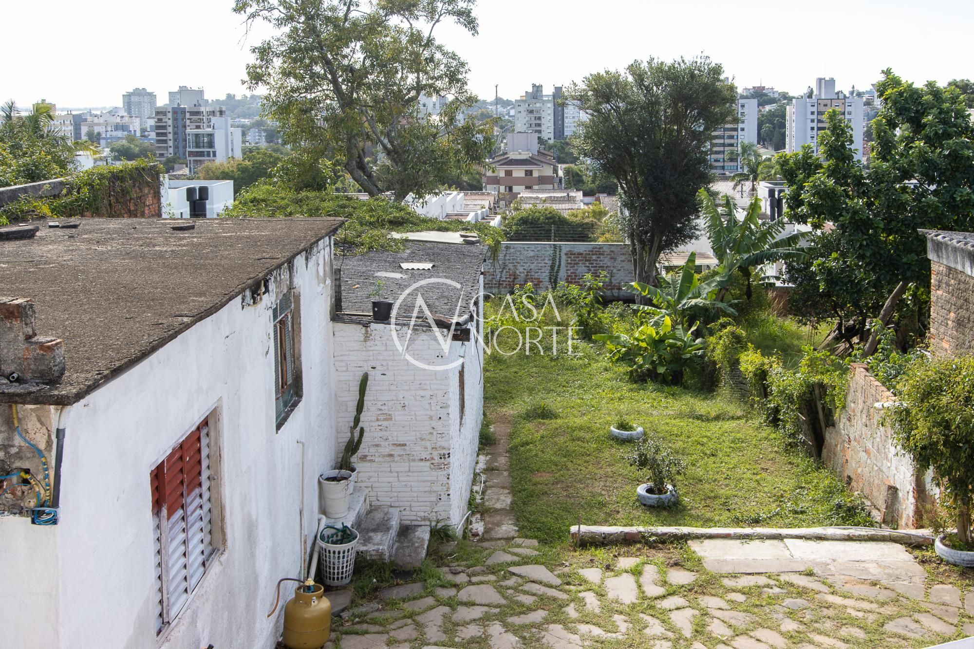 Casa à venda com 3 quartos, 129m², 1 suíte, 2 vagas, Rua Padre João Batista Reus no bairro Vila Conceição em Porto Alegre