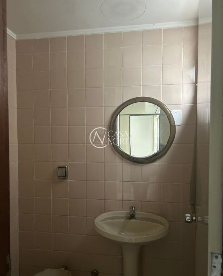 Sala Comercial à venda com 1 quarto, 30m², Rua Umbú no bairro Passo da Areia em Porto Alegre