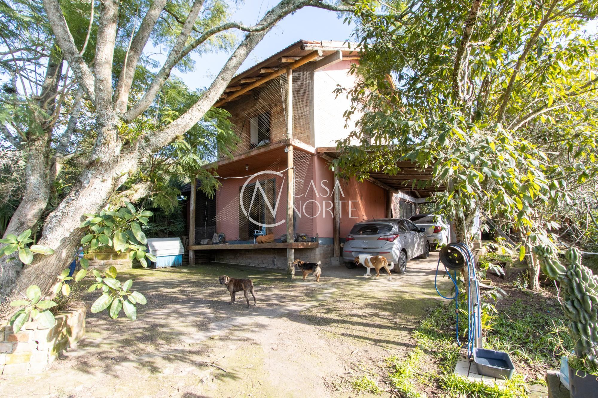 Casa à venda com 3 quartos, 130m², 1 suíte, 3 vagas, Rua Tapera no bairro Hípica em Porto Alegre