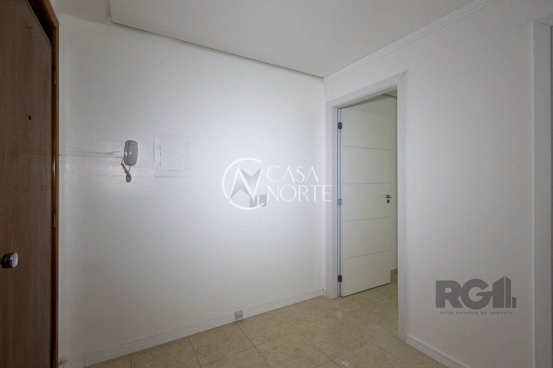 Sala Comercial à venda , 61m², Avenida Getúlio Vargas no bairro Menino Deus em Porto Alegre