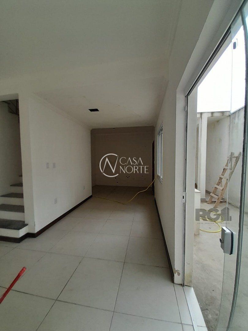 Casa de Condomínio à venda com 3 quartos, 236m², 1 suíte, 1 vaga, Rua Coronel Timóteo no bairro Camaquã em Porto Alegre