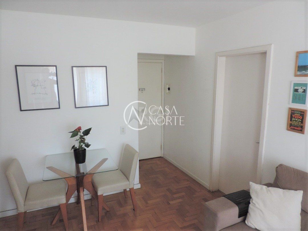 Apartamento à venda com 2 quartos, 56m², Rua Tupi no bairro Passo da Areia em Porto Alegre