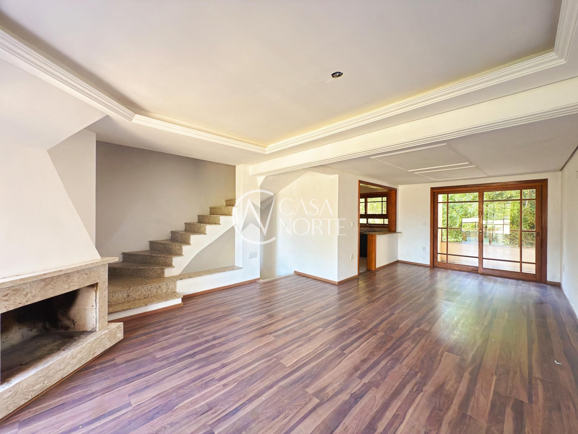 Casa de Condomínio à venda com 3 quartos, 237m², 1 suíte, 3 vagas, Rua Conselheiro Xavier da Costa no bairro Ipanema em Porto Alegre